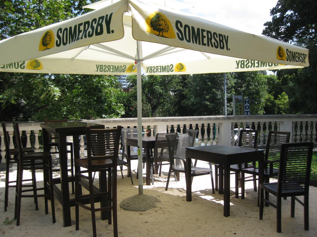 Hotel Casa Latina Boedapest Buitenkant foto