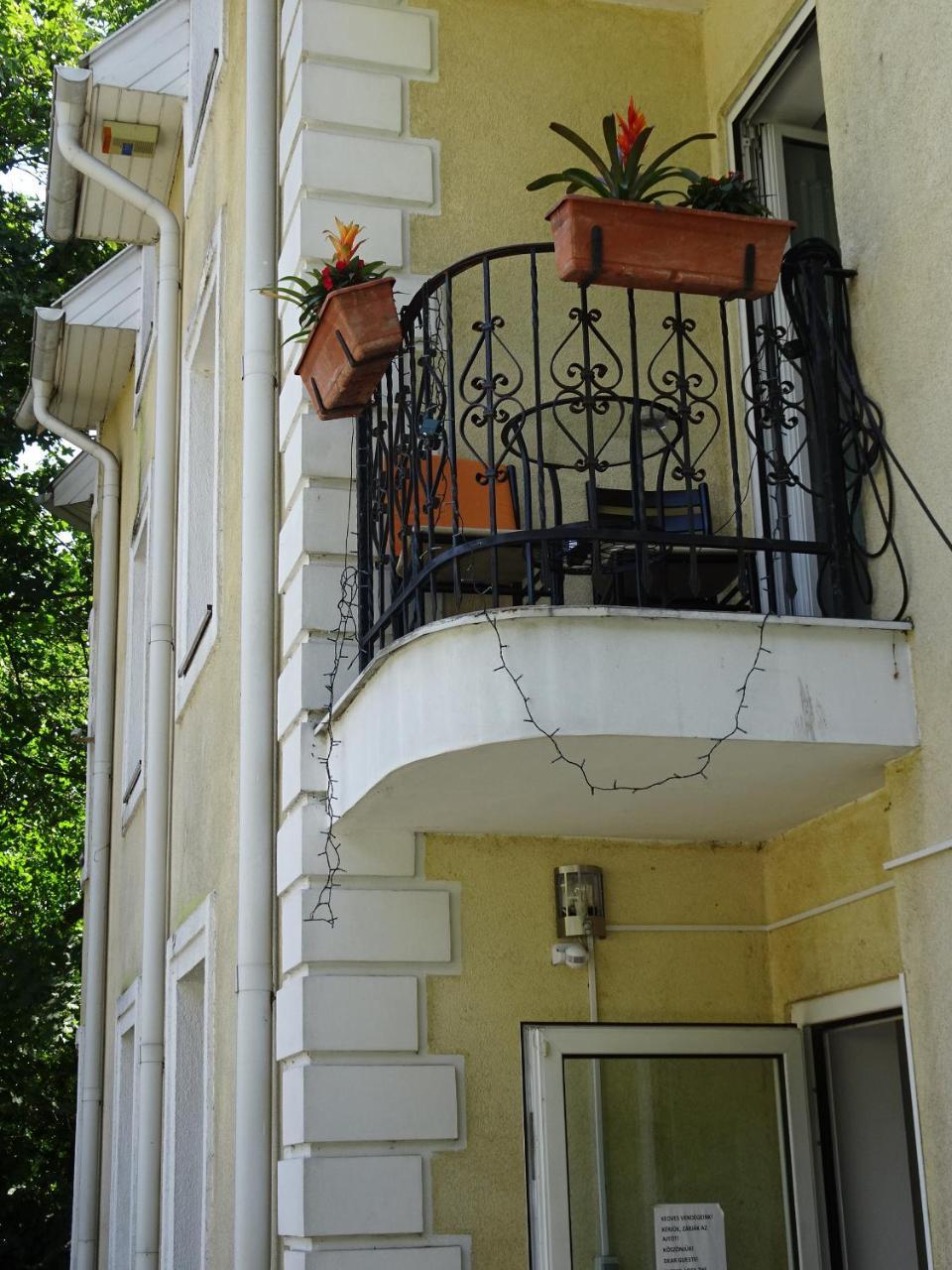 Hotel Casa Latina Boedapest Buitenkant foto