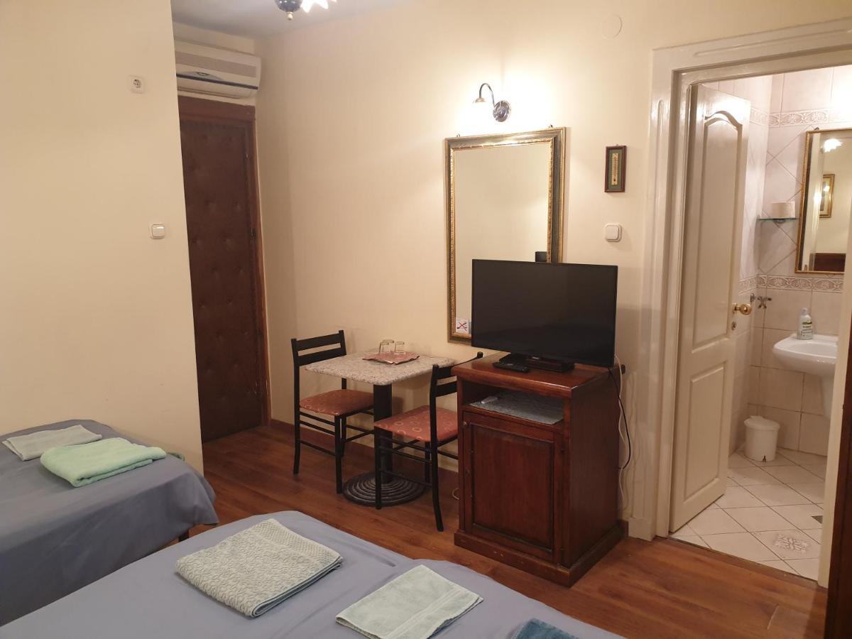 Hotel Casa Latina Boedapest Buitenkant foto